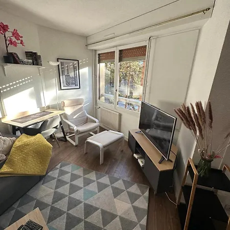 Lägenhet Elegant A Cergy
