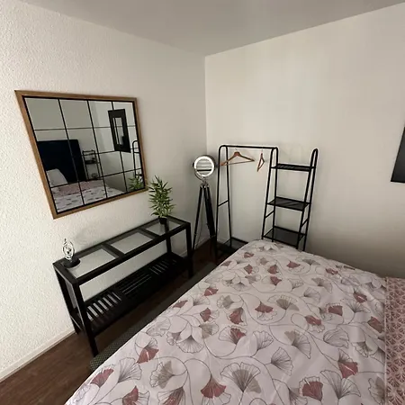 Elegant A Avec Parking Apartament Cergy