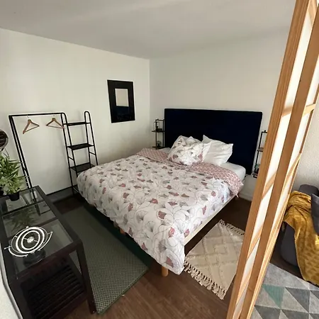 Elegant A Apartment